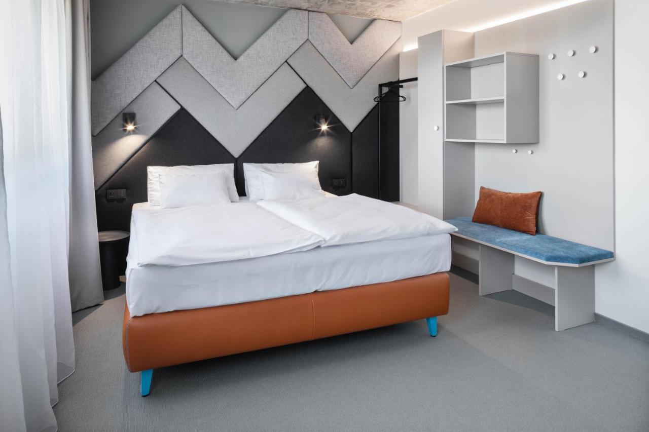 Boutique Hotel Mezi Svy Hradec Králové Eksteriør billede